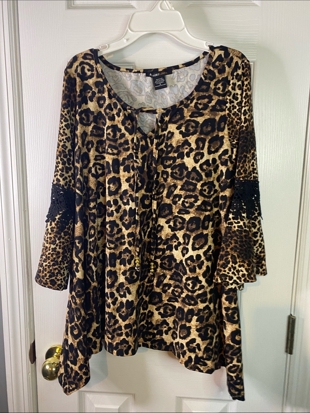 Robert Louis Leopard Print Bell Sleeve Tunic - Black & Tan Size Small.